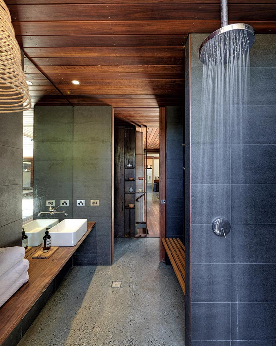 Forest-and-Beach-House-Troppo-Architects-Hunting-For-George-6