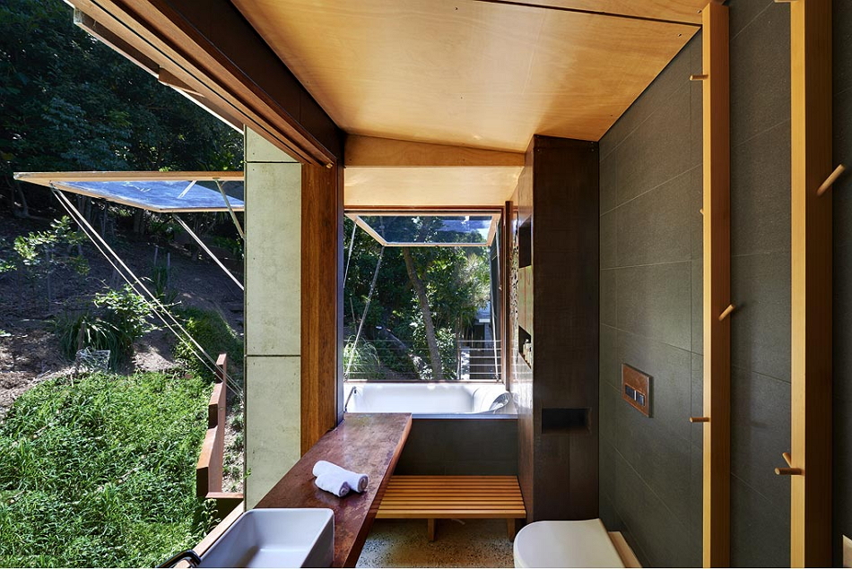 Forest-and-Beach-House-Troppo-Architects-Hunting-For-George-5