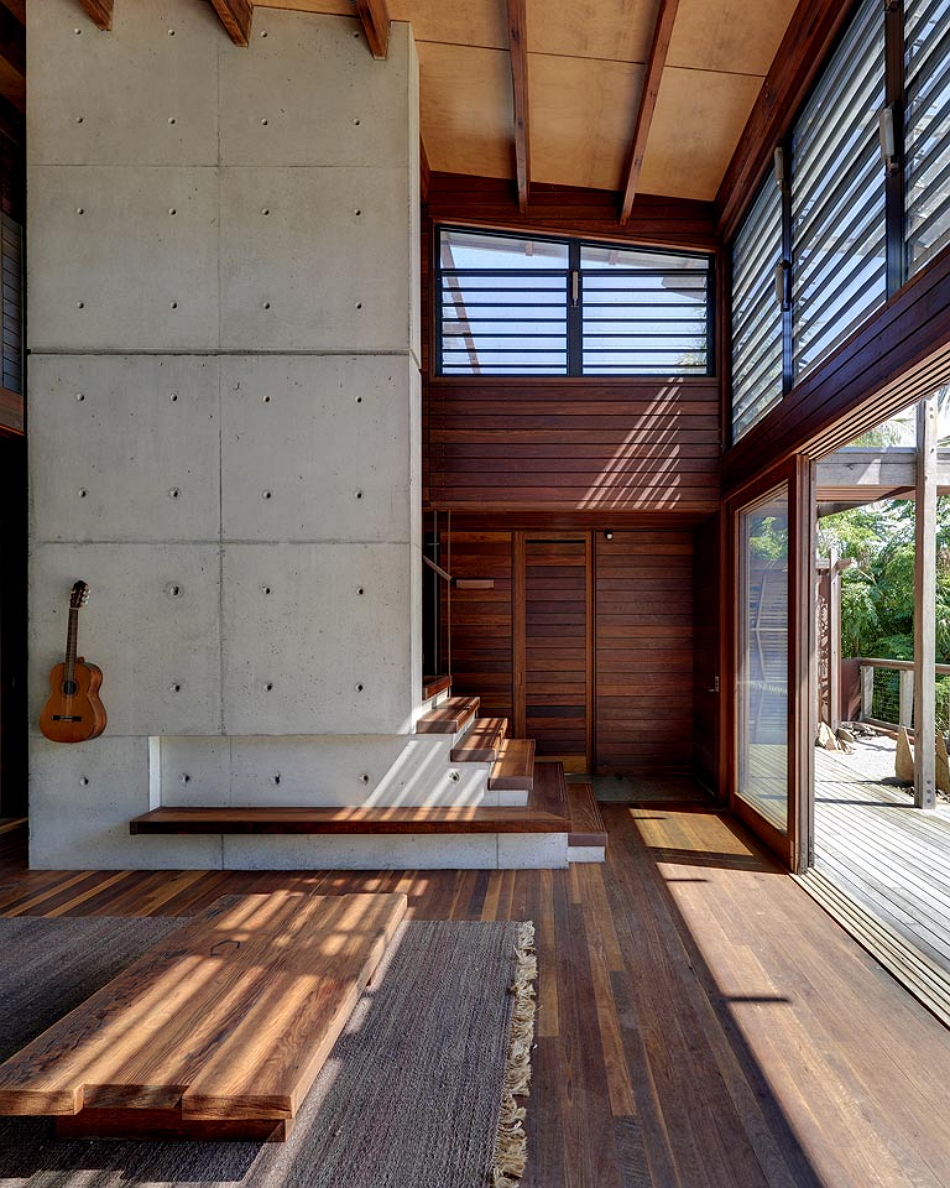 Forest-and-Beach-House-Troppo-Architects-Hunting-For-George-14
