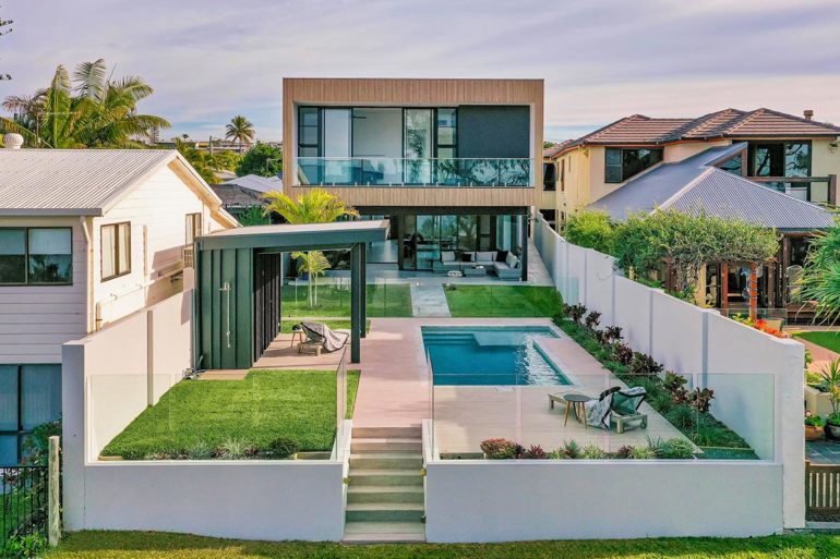 Our Top Ten Favourite Australian Beach Houses Hunting for