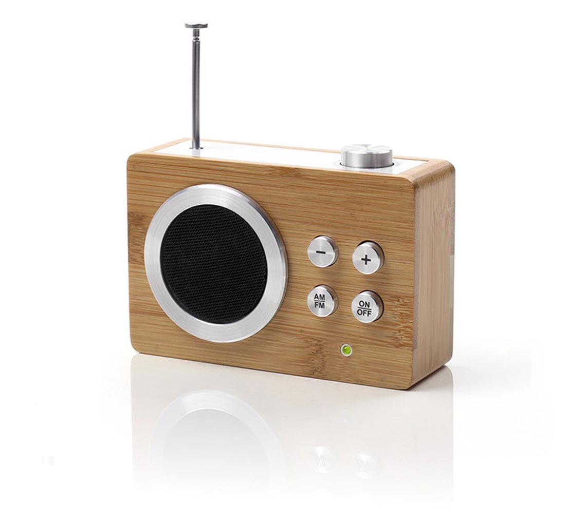 huntingforgeorge-lexon-mini-dolmen-radio-bamboo